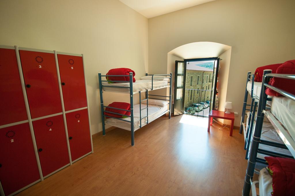 Albergue Santa Ana Plasencia Ngoại thất bức ảnh